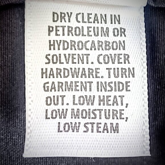 St. John Denim Nylon Convertible Trench Coat NWOT - Picture 8 of 8